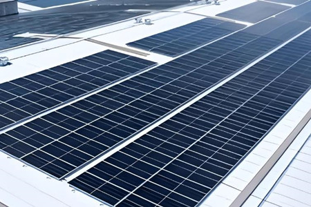 光伏發(fā)電對(duì)人有害嗎？有輻射嗎？