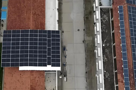 農(nóng)村屋頂光伏發(fā)電有沒(méi)有輻射？光伏發(fā)電利弊分析！